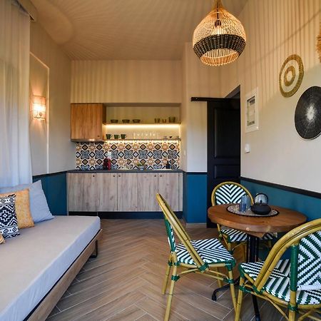 Krissaia Seaside Suites Galaxídhion Extérieur photo