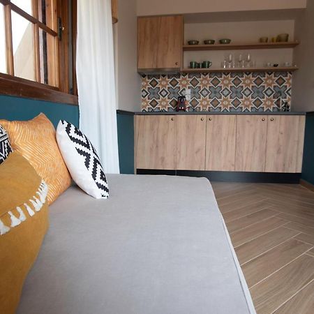 Krissaia Seaside Suites Galaxídhion Extérieur photo